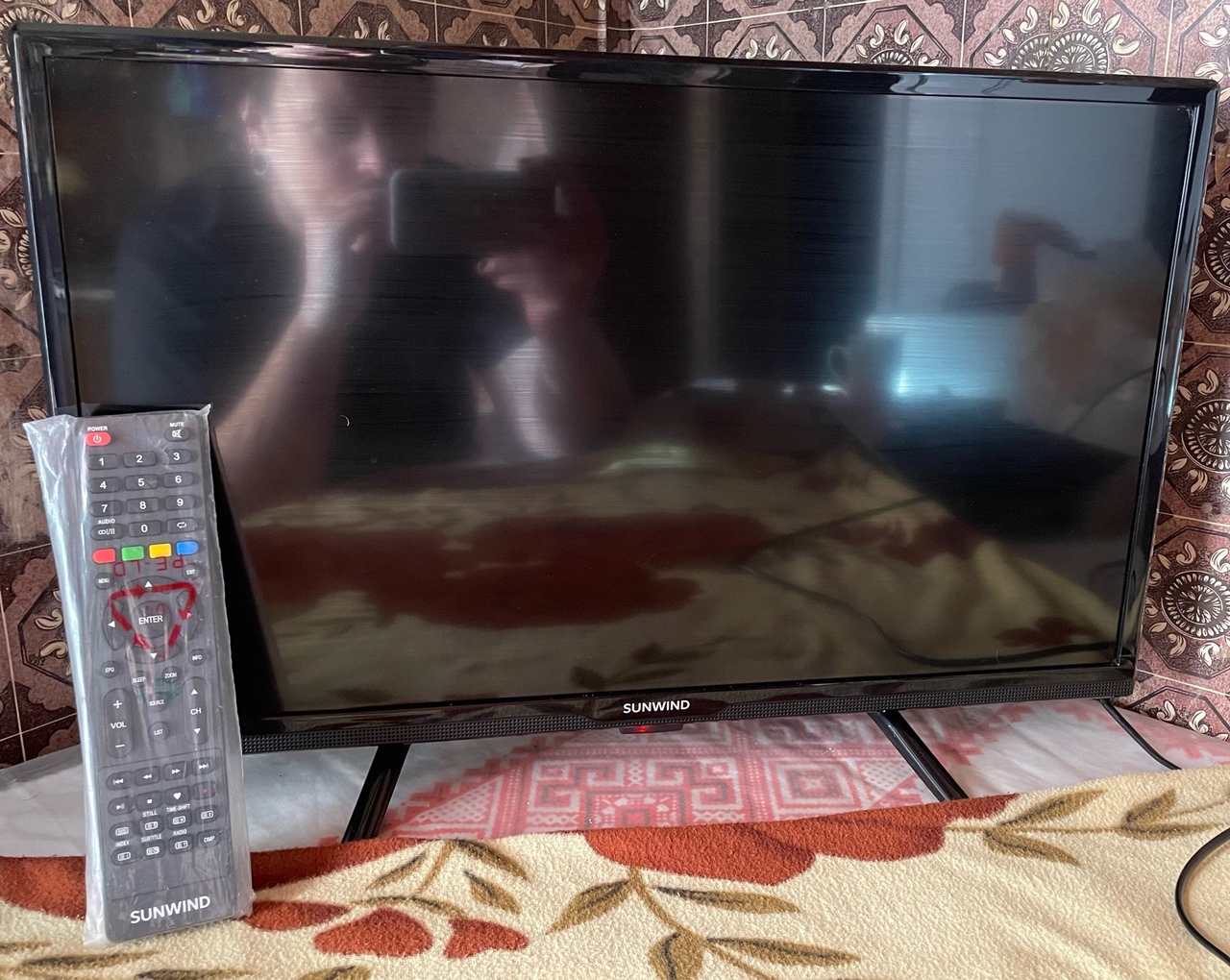 TV
В отличном состоянии.
Год выпуска 2024.

Цена