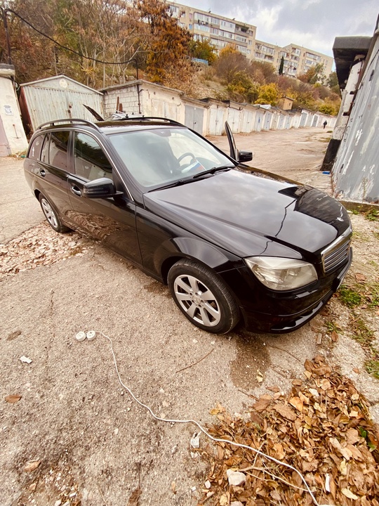 Mercedes-Benz
С-Класс III (W204) 200 2.2d
МТ (3)