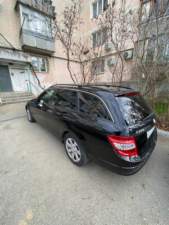 Mercedes-Benz
С-Класс III (W204) 200 2.2d
МТ (4)