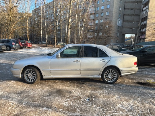Продается Mercedes W-210 (1999 г)
Мотор (1)