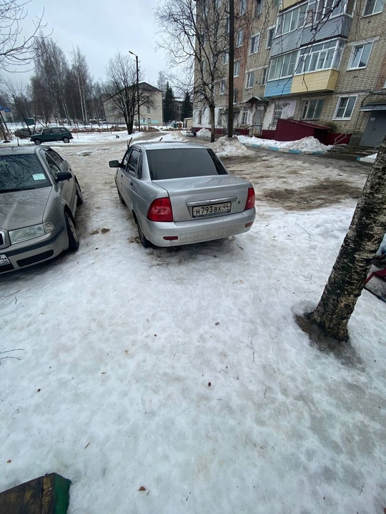 Приора 2008 год 
3 владельца (4)