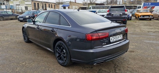 A6 C7 2015. 1.8TFSI
4х зонный (5)