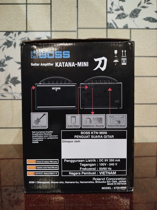 Комбоусилитель BOSS Katana-Mini. Новый, в (2)