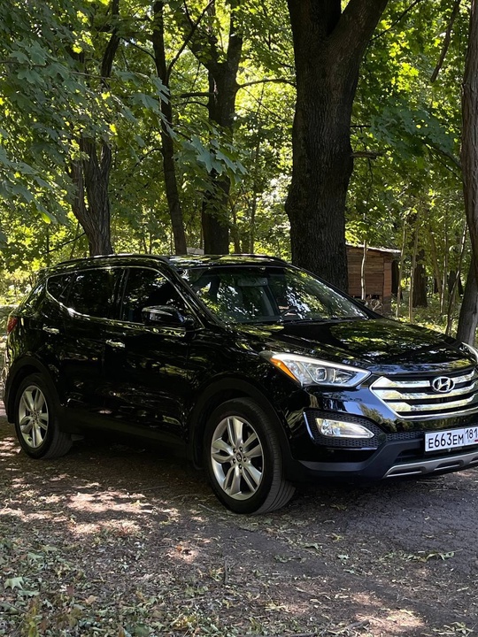 Продам!!!
Hyundai Santa fe 2014 год (2)