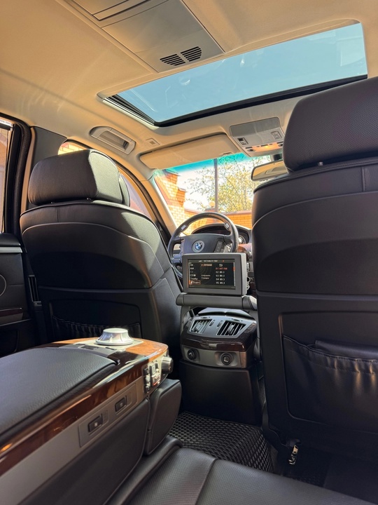 В продаже BMW SERIE 7 (6)