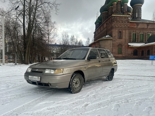 Продаю Ваз 2111 на полном
