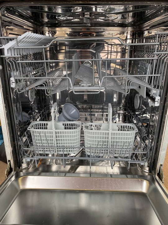 Продам посудомоечную машину Smeg, производство (2)