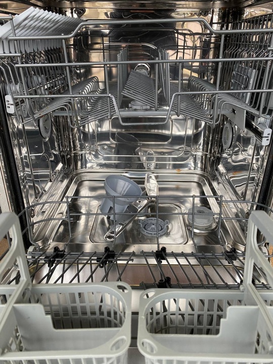 Продам посудомоечную машину Smeg, производство (3)