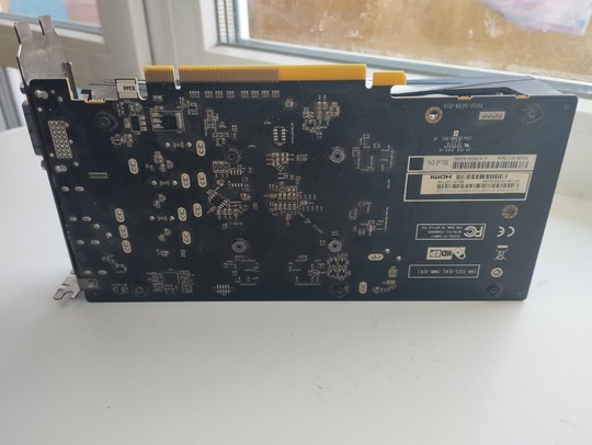 Продам Sapphire Radeon RX460 2GB

1)Память (3)