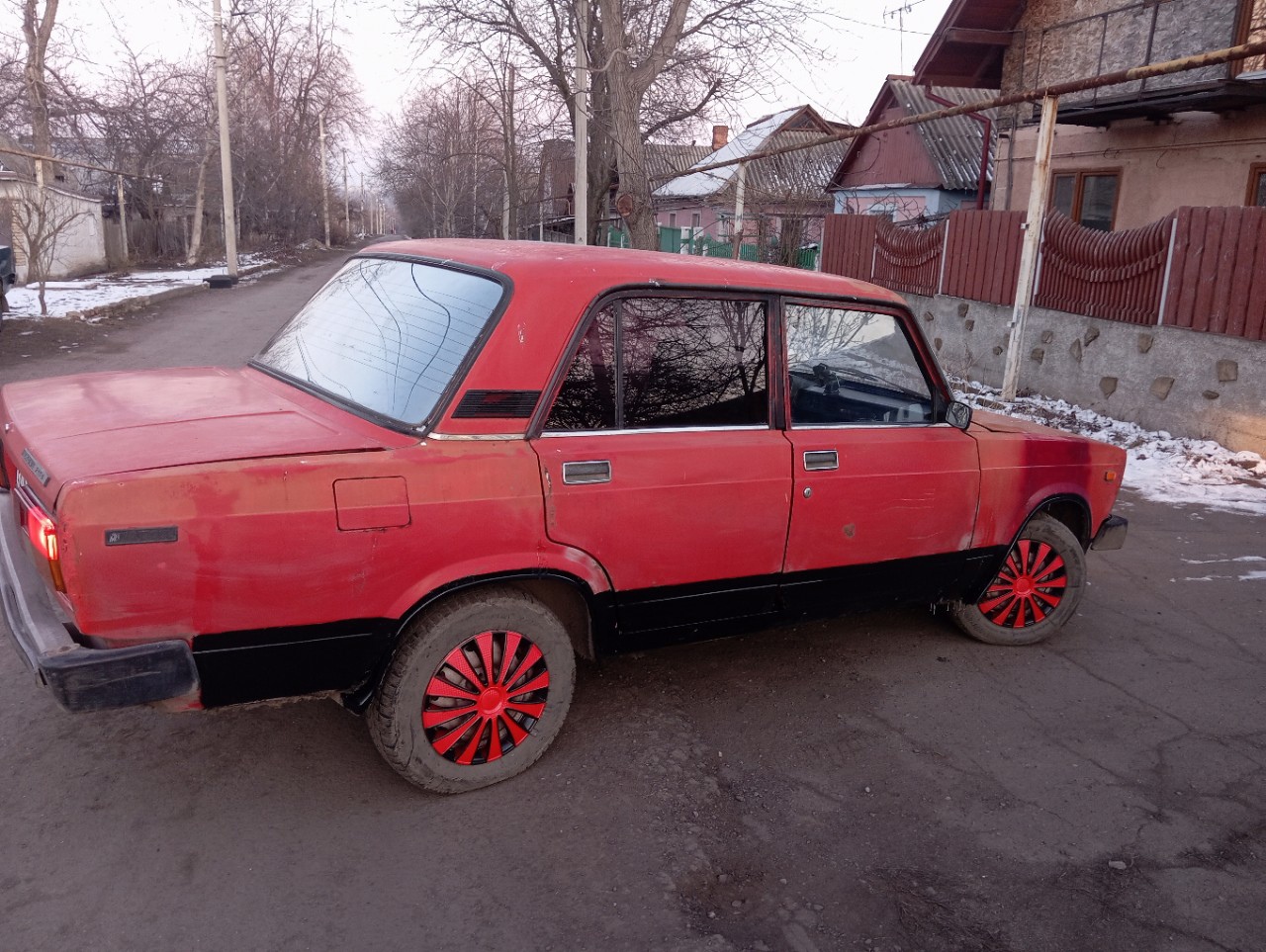Продам ваз 2105 год 1990. (2)