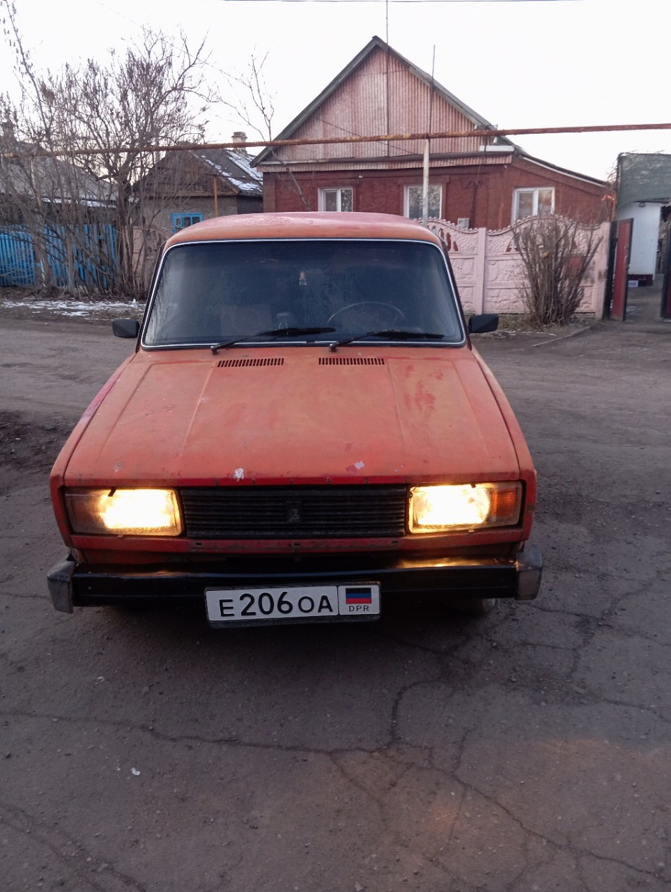 Продам ваз 2105 год 1990. (5)