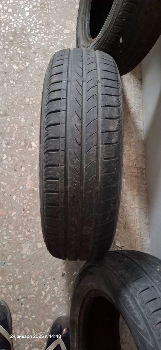 Продам 4 шины ROADSTONE 175/65 (1)
