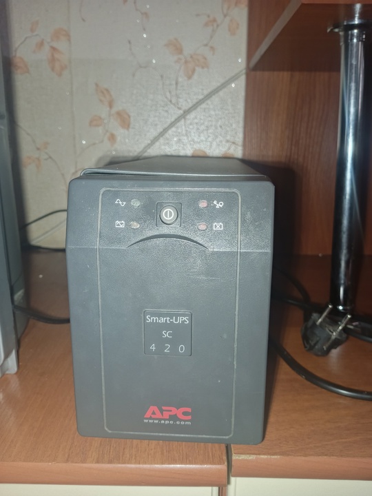 Продам APC Smart-UPS SC 420VA