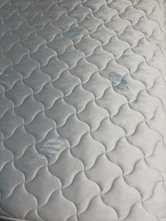 Продам матрас 160*200 б/у Срочно