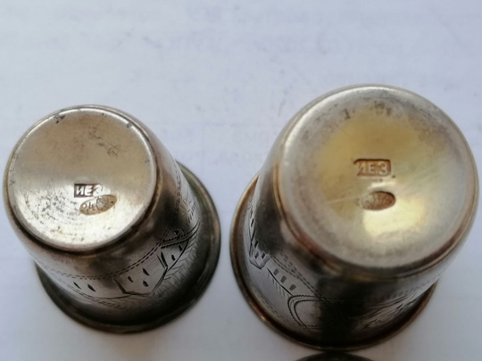 Продам изделия из серебра(часы, стопки, (6)