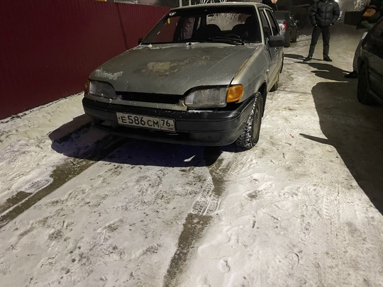 Продам ваз 2115 
Документы есть (3)