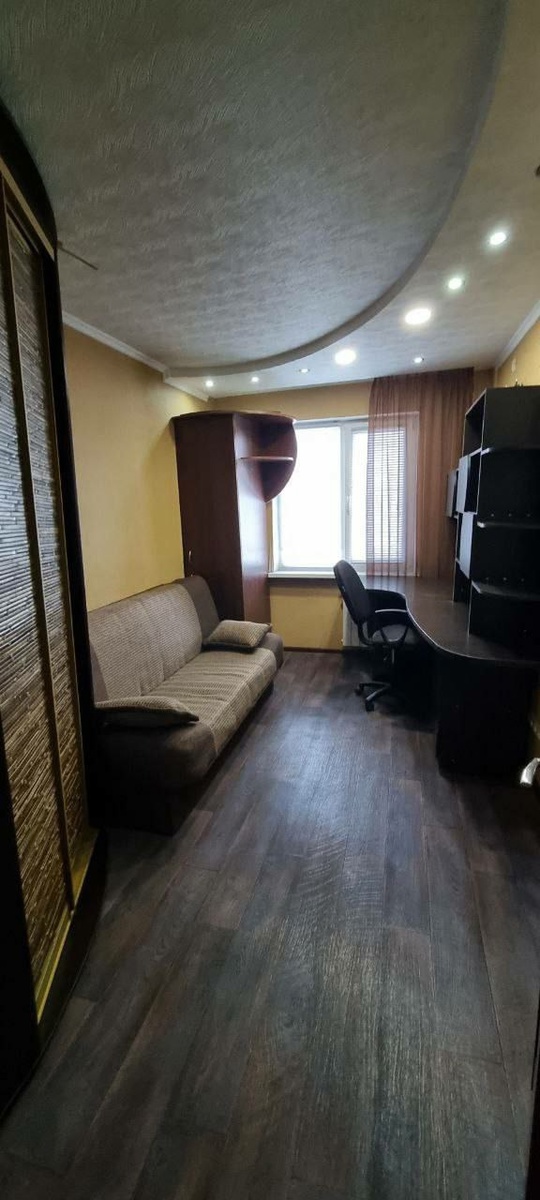 Продам 3-комн. квартиру на кв. (3)