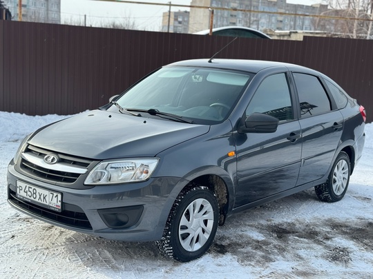 Продам LADA GRANTA в идеальном (2)