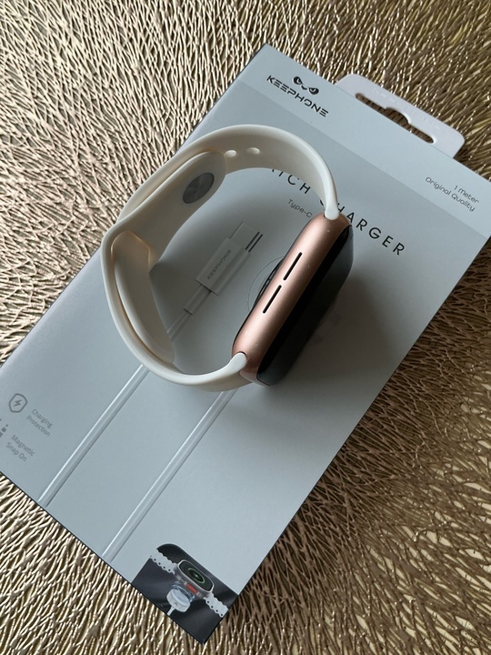 Часы Apple Watch 4(44)цвет Rose (3)