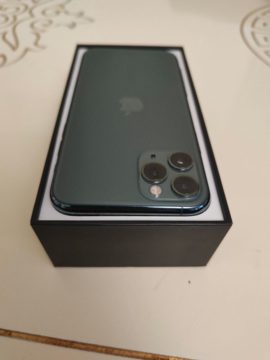 Продам iPhone 11 Pro
АКБ 95% (2)
