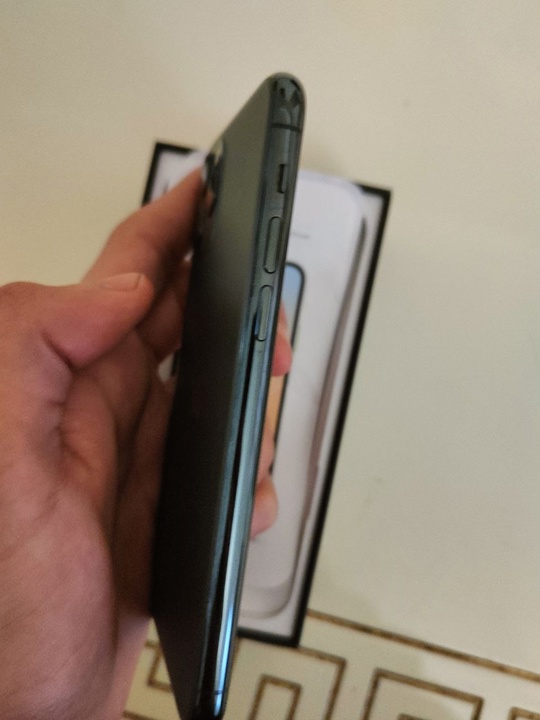 Продам iPhone 11 Pro
АКБ 95% (6)