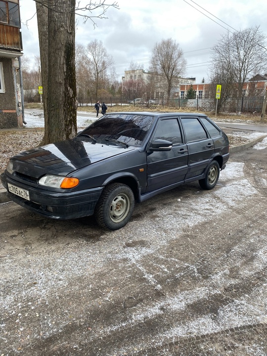 5 год 
Дно пороги стаканы