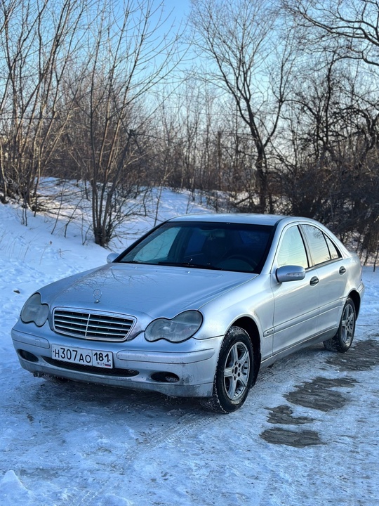 Продам Mercedes-Benz C-класс 2001 года