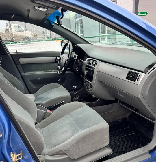 Chevrolet Lacetti 1.6 в идеальном (7)
