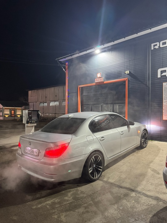 В продаже BMW 5 e60
