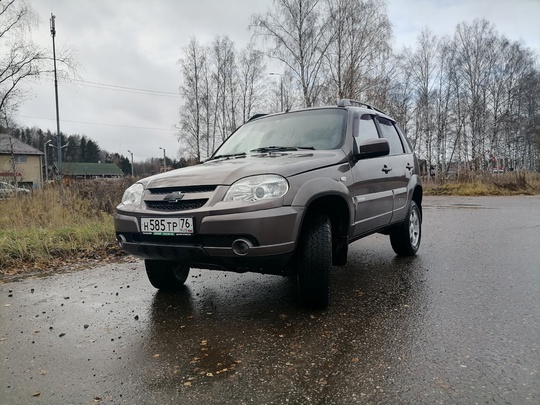 Продам ниву Шевроле рестайлинг  (5)