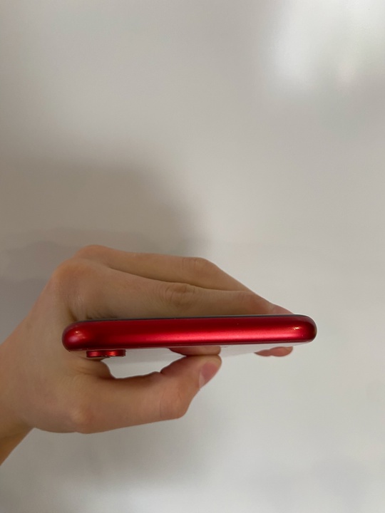 Продам iPhone XR/64 gb 
Телефон (5)