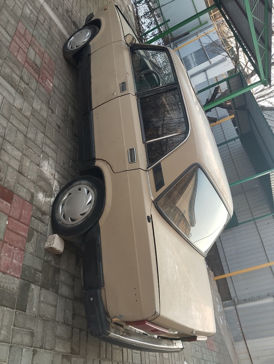 Продам ваз 2107.
Авто на полном (3)