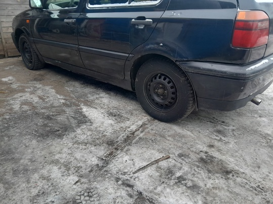 Автомобиль:  Фольксваген гольф 3 (4)
