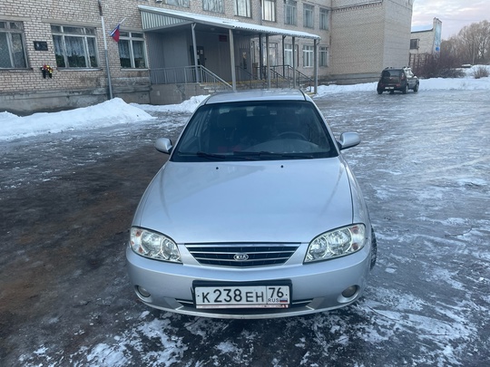 Продам Киа спектра, мотор работает