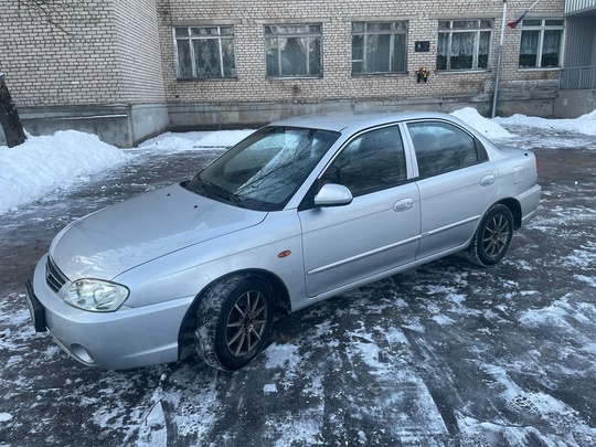 Продам Киа спектра, мотор работает (1)