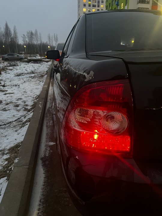 Продаю Лада Приора
٢. 4pocnaBnb
2009г
Пробег: 207 (9)