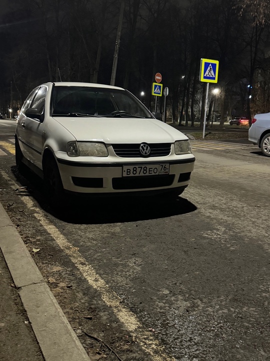 Фольксваген поло 2001 год 1.4 (1)