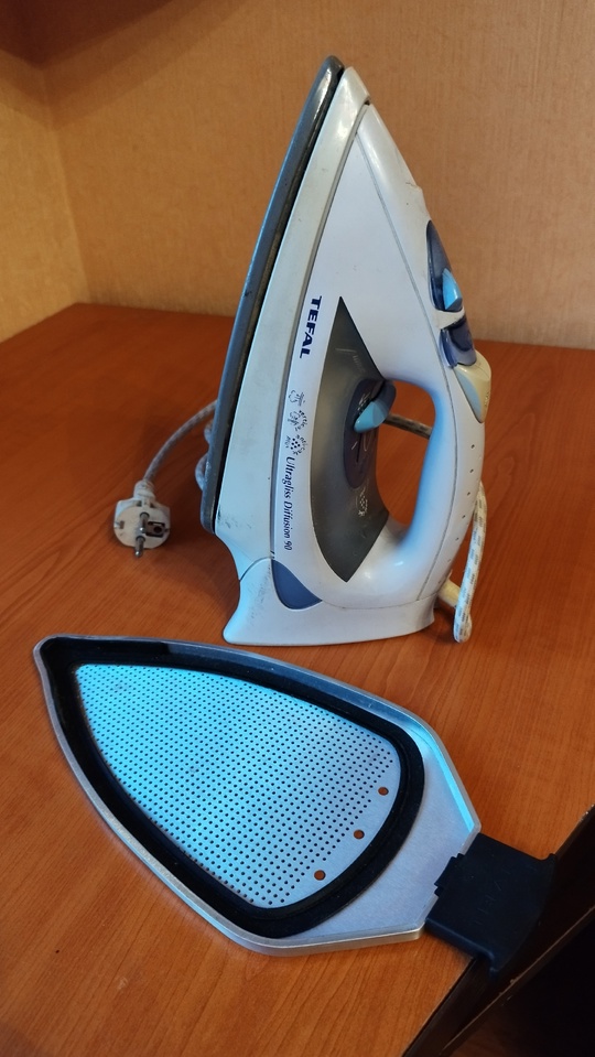 Продам утюг Tefal FV4190 с