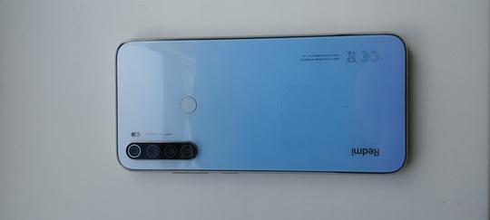 Продам мобильный телефон Xiaomi Redmi