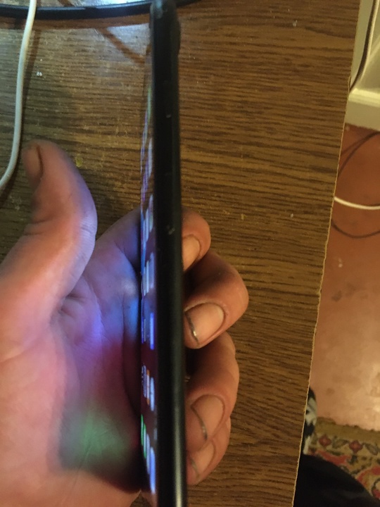 Продам iPhone 7+ в хорошем (3)
