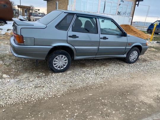 Продам, пятнашку, в хорошем состоянии!

2005й (6)