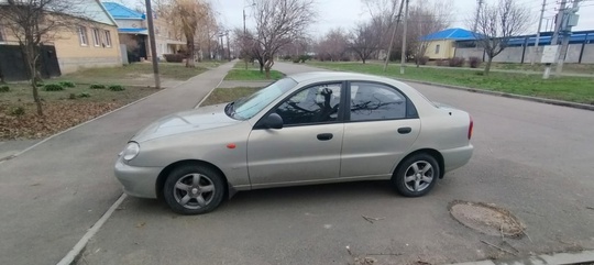 Продам Ланос 2009г  1.5