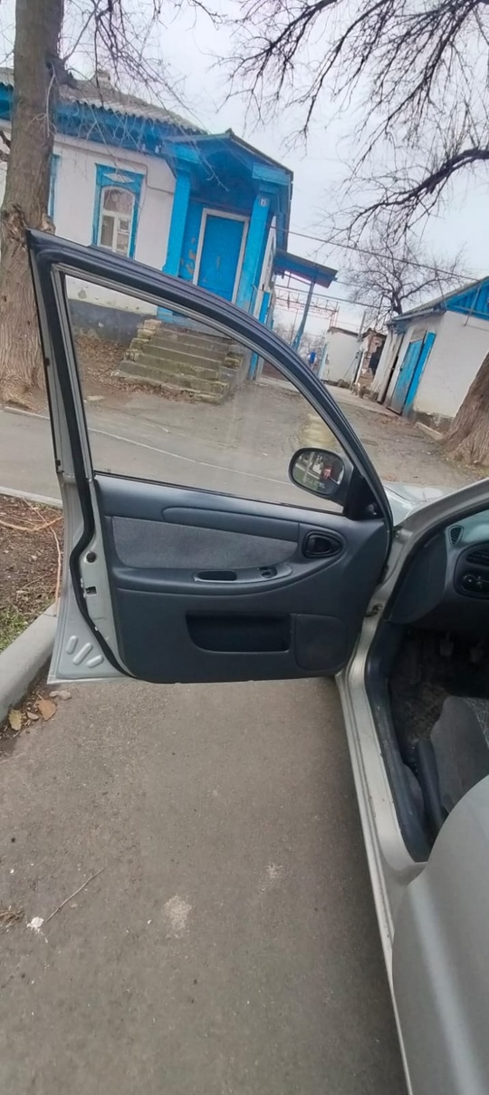 Продам Ланос 2009г  1.5 (6)