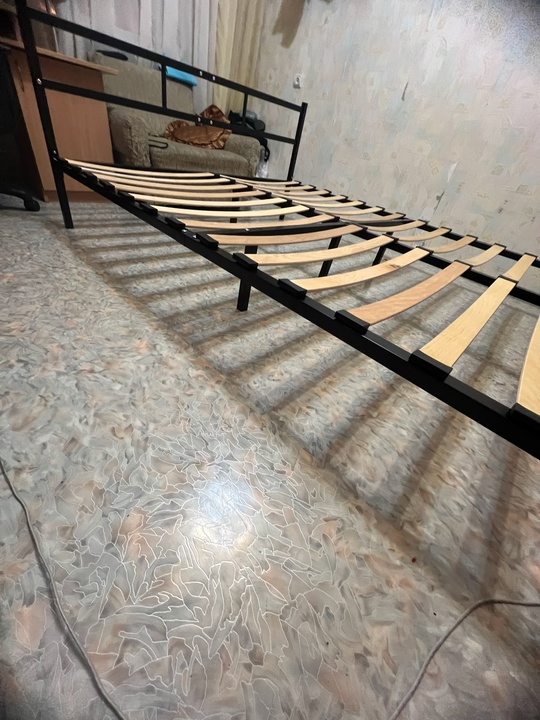В продаже  кровать новая (4)