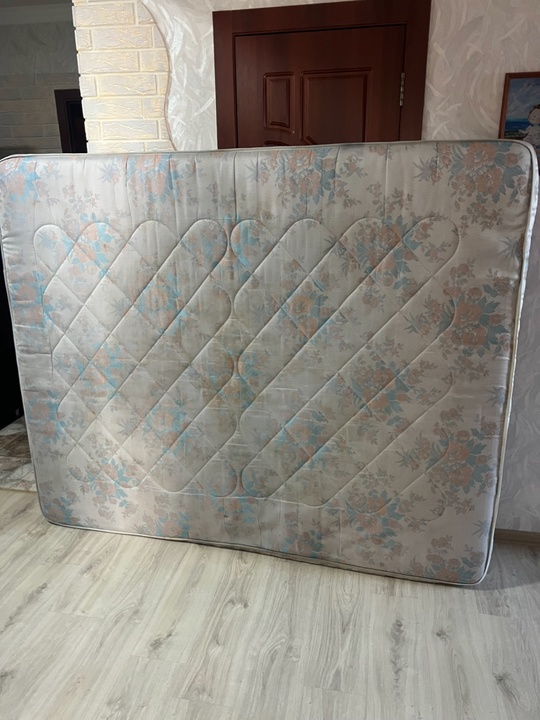 В продаже  кровать новая (6)