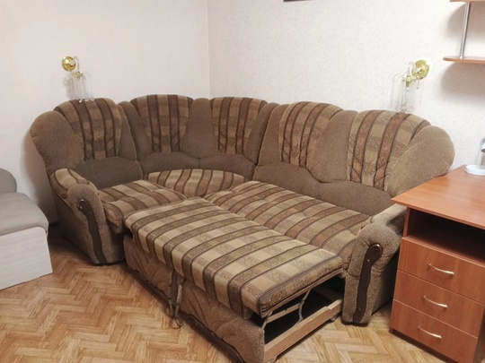 ПРОДАМ большой раскладной диван, в