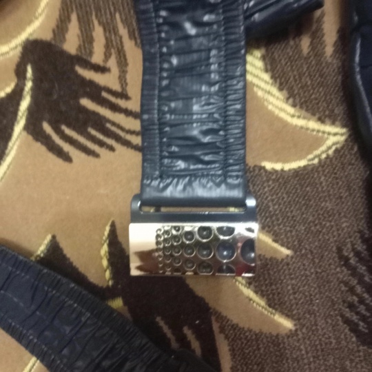 г.Енакиево продам стол с толстым (6)