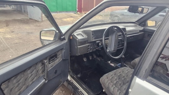 Продам ваз 21099 2002 г (5)