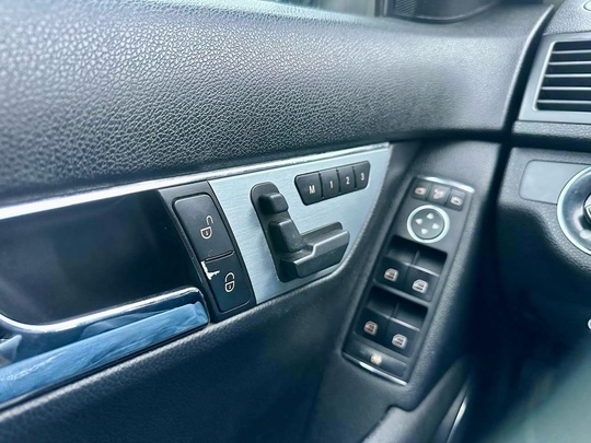 MERCEDES C-KLASSE. 

2008 год. 

C200 (3)