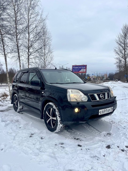 Nissan X-Trail. 
2007 год. 
Японская (1)
